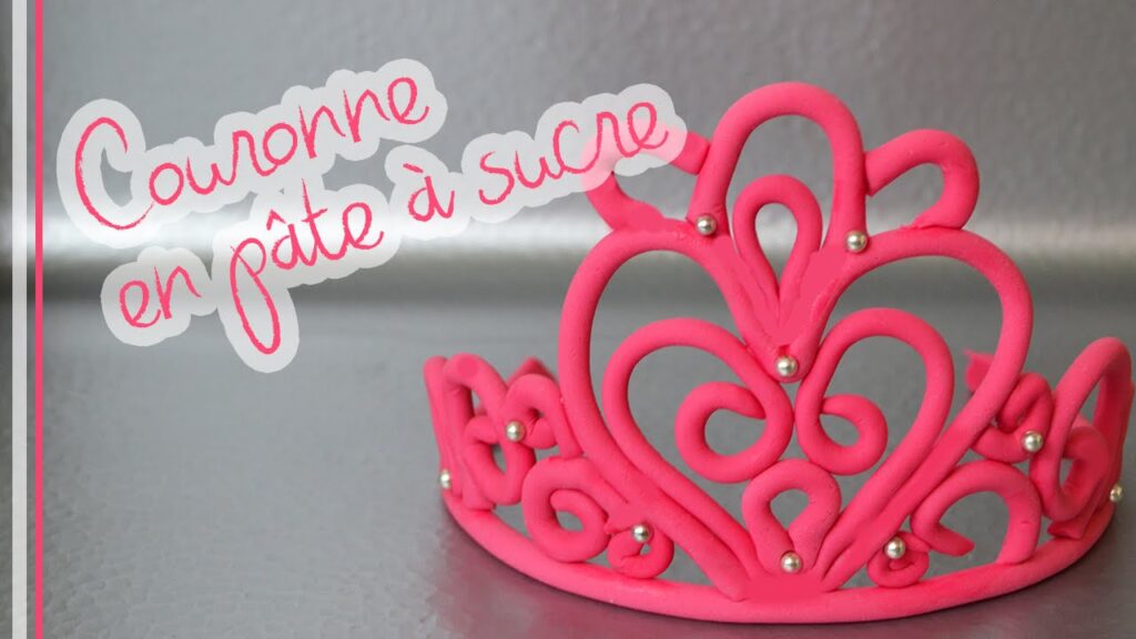 Vidéo decoration gateau couronne